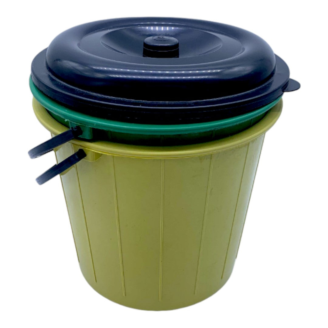 BALDE CON TAPA 10LTS